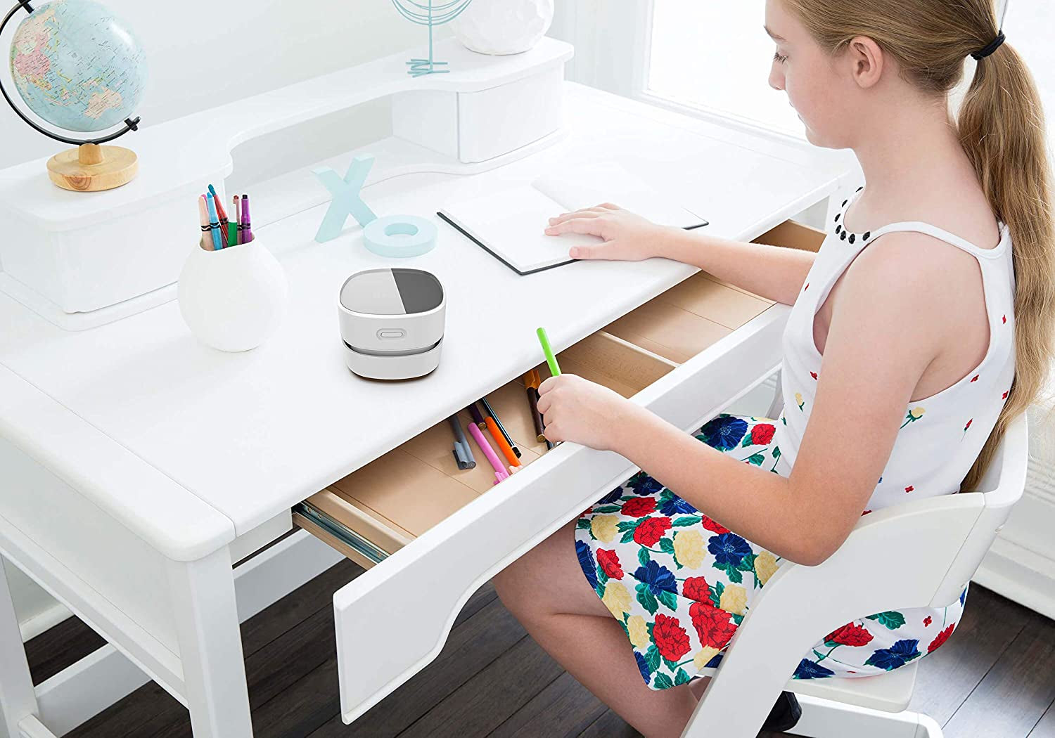 Mini Desktop Vacuum Cleaner for Table Dust (White AA Battery) | up to 4 Hours Endurance, 360° Rotatable, Cleans Desk Dust, Eraser Crumbs, Great for Home/School/Office, Ideal Kids Gift